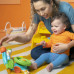 BRIGHT STARTS Hračka hudební světelná volant Lights & Colors Driver™ 6m+