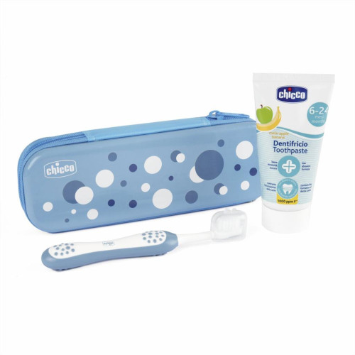 CHICCO Set zubní kartáček a pasta v pouzdře Always smiling Light Blue, 6m+ CHICCO Set zubní kartáček a pasta v pouzdře Always smiling Light Blue, 6m+