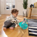 BABY EINSTEIN Hračka hudební interaktivní Chase & Tap Earl™ 6m+ BABY EINSTEIN Hračka hudební interaktivní Chase & Tap Earl™ 6m+