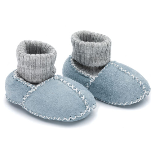 Fillikid Dětské capáčky z jehněčí kožešiny Ice blue vel. 19/20 Fillikid Dětské capáčky z jehněčí kožešiny Ice blue vel. 19/20
