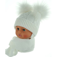 BABY NELLYS Zimní čepička s šálou - chlupáčkové bambulky - bílá