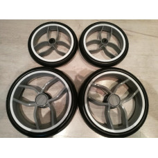 Set náhradních gelových- bezdušových koleček na kočárek BABY MERC FASTER 2 a 3  a jiné modely kočárků  šedé  FUTURO