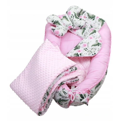 MEGA SADA - Oboustranné hnízdečko (kokon) pro miminko s doplňky - BABYM PREMIUM set 7v1 - růžové růže se zeleným MEGA SADA - Oboustranné hnízdečko (kokon) pro miminko s doplňky - BABYM PREMIUM set 7v1 - růžové růže se zeleným