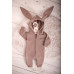 Dětská kojenecká  kombinéza  Bunny  – měkká, hřejivá a s oušky králíčka FLOO FOR BABY  / hnědá