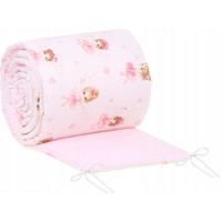 Oboustranný mantinel do postýlky BABYM  – ochrana a pohodlí po celém obvodu  360 x 30  cm   víly Mája i Zuzia  růžový